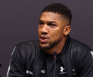 Who are Sina Ghami and Abdul Lateef evolve latz personal trainers strength conditioning Anthony Joshua instagram involved in Nigeria car crash