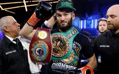 Callum Smith confident of dethroning KO king Artur Beterbiev I believe the best version of me can beat anyone in the world light heavyweight unified titles world wbc ibo ring magazine quotes what have they said canada quebec