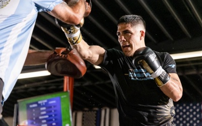 Brian Castaño trainer and father Carlos prepared for an even closer second fight with Jermell Charlo boxrec oddschecker predictions latest betting odds bets