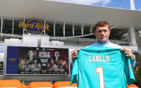 Canelo ready to thrill fans at Miami Dolphins stadium avni yildirim mexican pvp rankings ratings world predictions preview who wins what time start how to watch fight oddschecker betting odds
