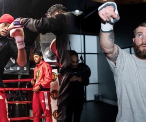 Top fighters and boxing experts predict David Benavidez vs Caleb Plant result who wins and why how fight time date tv channel undercard oddschecker betting preview latest bets bookies winner
