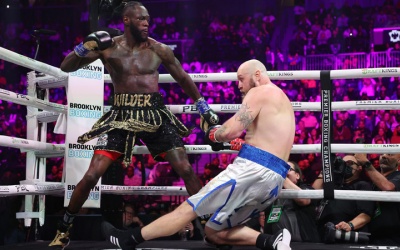 Deontay “The Bronze Bomber” Wilder announced his return in grand fashion Saturday night, blasting out the top-rated Robert “The Nordic Nightmare” Helenius in the first round of their WBC Heavyweight Title Eliminator