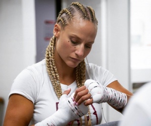 Ebanie Bridges contemplating retiring from pro boxing to join Misfits astrid wett elle brooke porn tits whatch naked nude only fans images videos bath nipples boxrec ibf world bantamweight champion title wiki