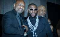 Floyd Mayweather Jr. suing Showtime for over $340 million stephen espinoza al haymon earning wages professional boxing career fight purse highest paid boxer wiki boxrec