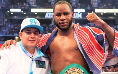Undefeated heavyweight Frank Cuban Flash WBC 2 Sanchez waiting in the wings to fight either Tyson Fury or Antony Joshua boxrec trainer gym eddy reynoso amateur cuban career wiki tapology fight highlights