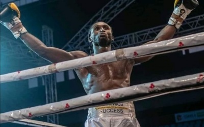 Nigerian light-heavyweight champion Gabriel Oluwasegun Olanrewaju dies after collapsing mid-fight death dead how did he die what happened watch fight highlights full tapology boxrec wiki
