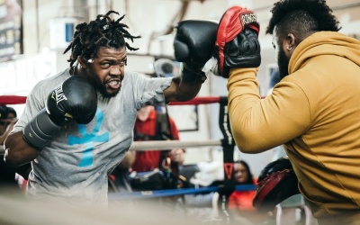 Gary Antuanne Russell aims to steal the show against Jose Valenzuela: "I have a chip on my shoulder" ppv.com