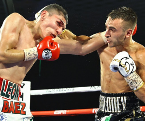 Down Under Thunder: Jason Moloney stops Leonardo Baez