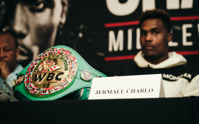 Jermall Charlo vs Dennis Hogan