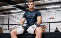 Johnny Fisher has joined Tony Sims at the Matchroom Gym mark tibbs boxrec pro career essex bosh dad boxer amateur career dave allen fight highlights