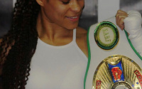 Melissa Oddessa Parker becomes NABF super- bantamweight champion in just her third fight boxrec pro career amateur record who is she WBC Champion Yulihan Luna trainer promoter new york america usa