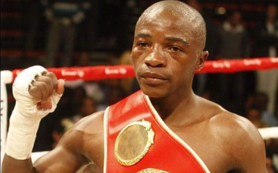 Moruti Mthalane vs Arika Yaegashi