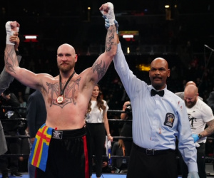Robert Helenius scores upset victory unbeaten Adam Kownacki in WBA Heavyweight Title Eliminator report fight beats TKO who wins won result