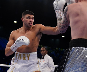 Tommy Fury and Molly-Mae Hague turned away from supermarket for breaking coronavirus rules married love island star will they get married betting odds £1.3 million home house tyson maura