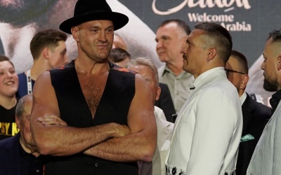No more questions Tyson Fury and Oleksandr Usyk both ready to battle and make history final press conference quotes spencer brown manager bob arum promoter frank warren